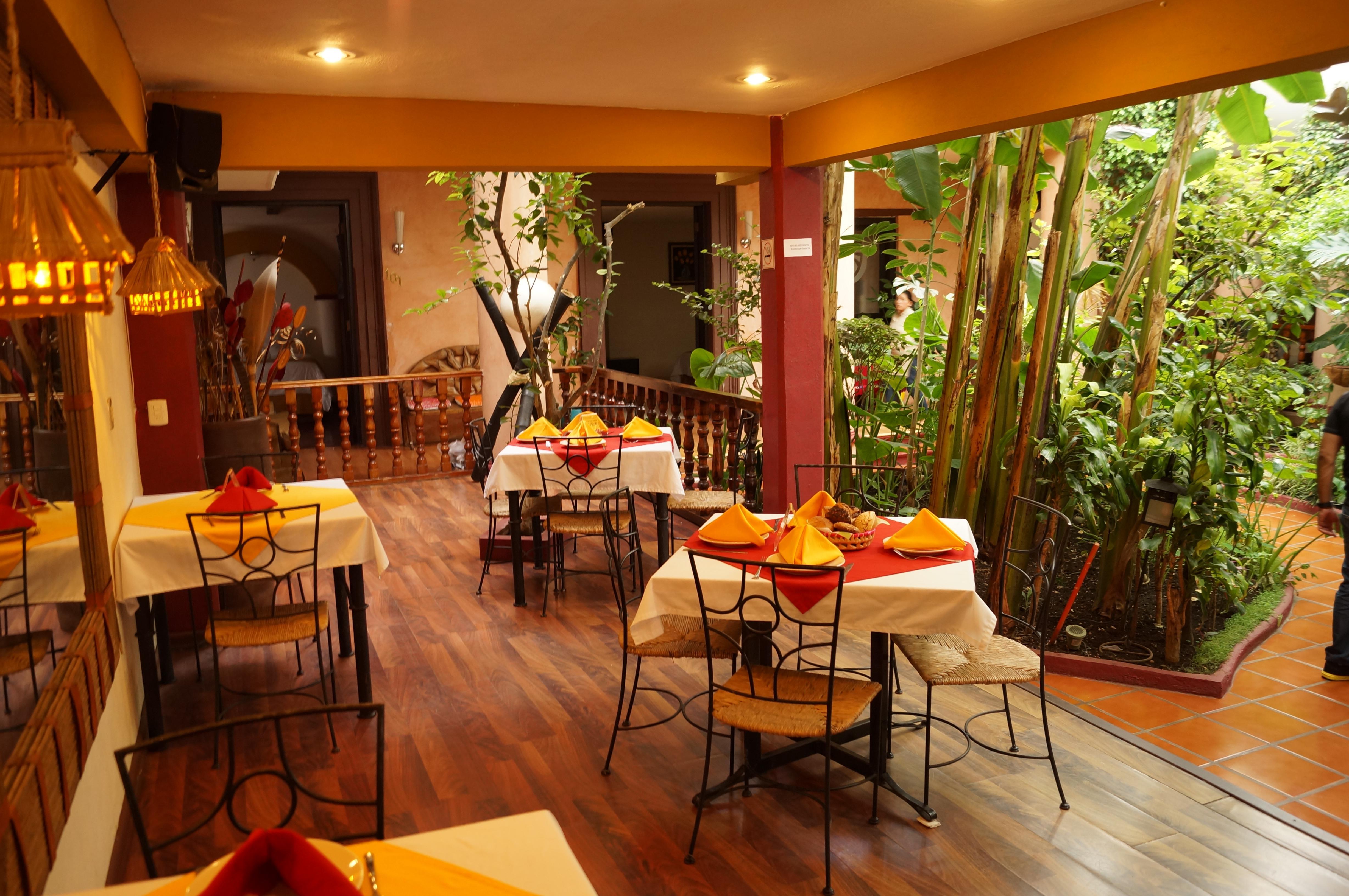 Hotel Jardines Del Centro San Cristobal de las Casas Exterior photo